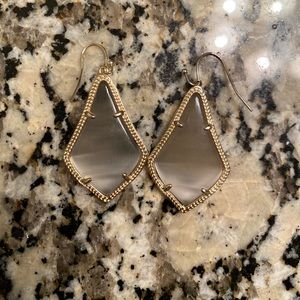 Kendra Scott Alex Gold Drop Earrings In Grey